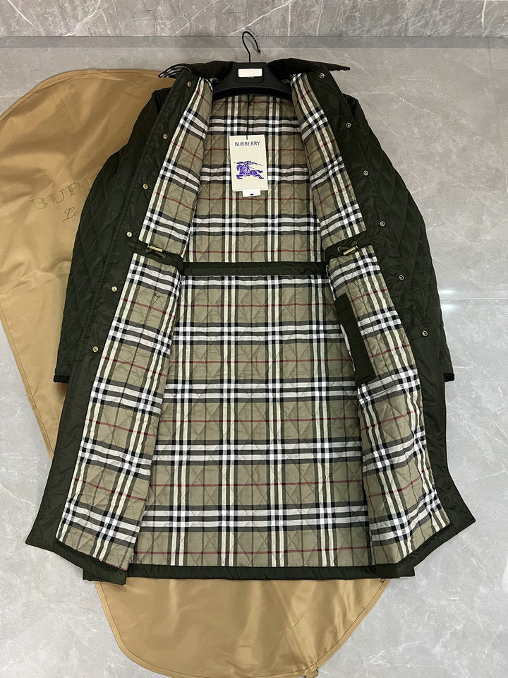 Women's Burberry down Jacket
