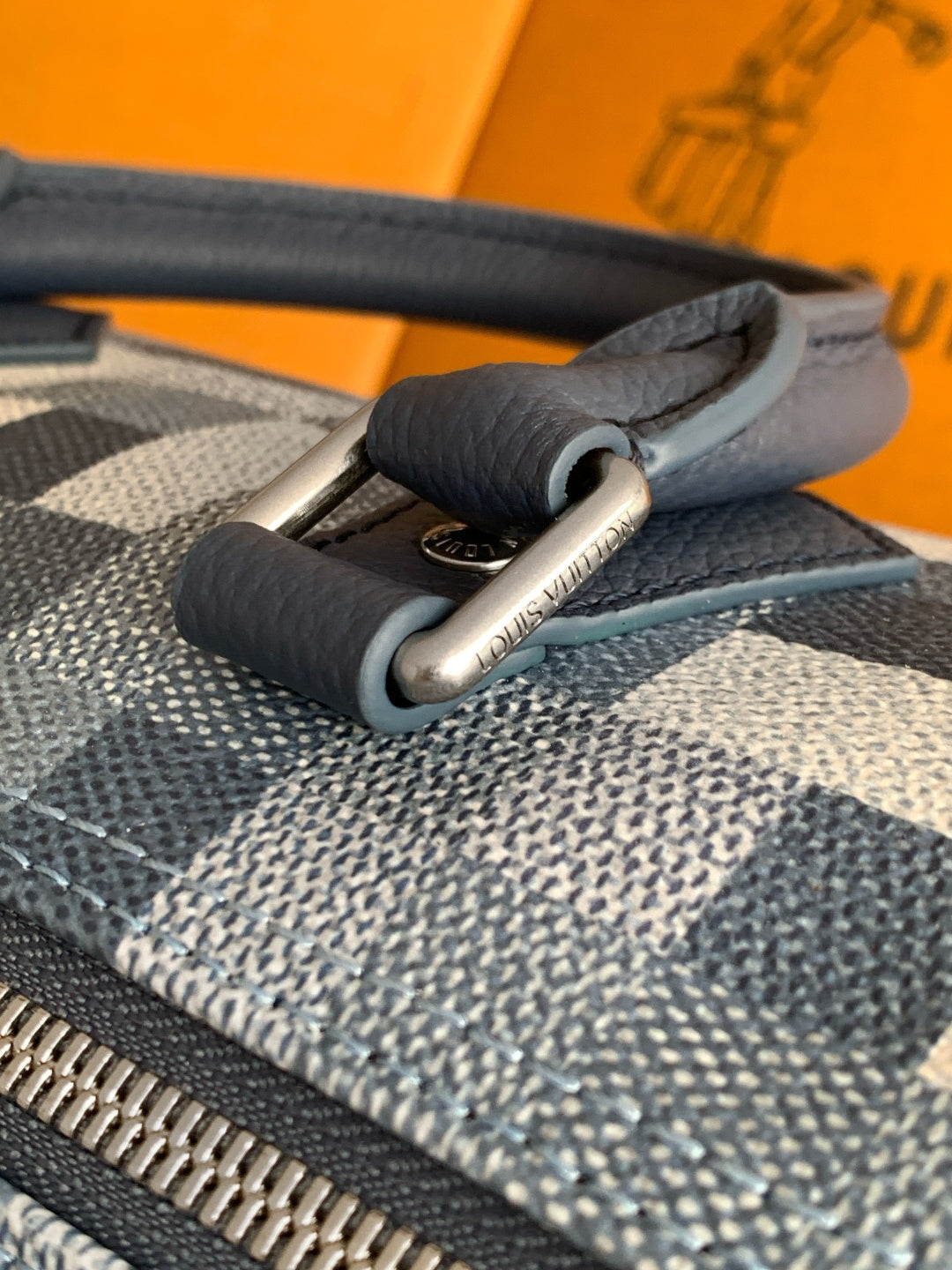 LV 30 Handbag