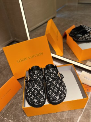 LV slippers