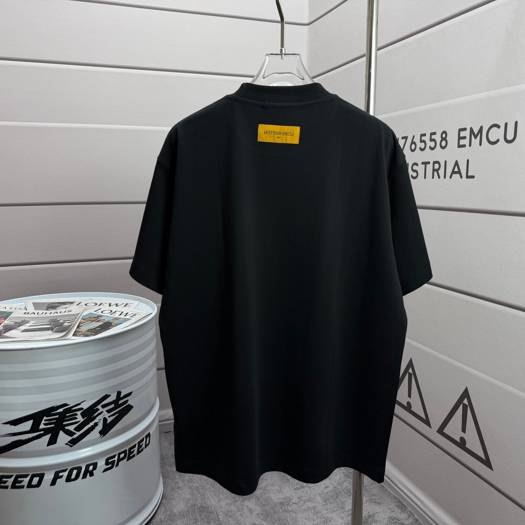 LV letter 3D Plate Silicon T shirt