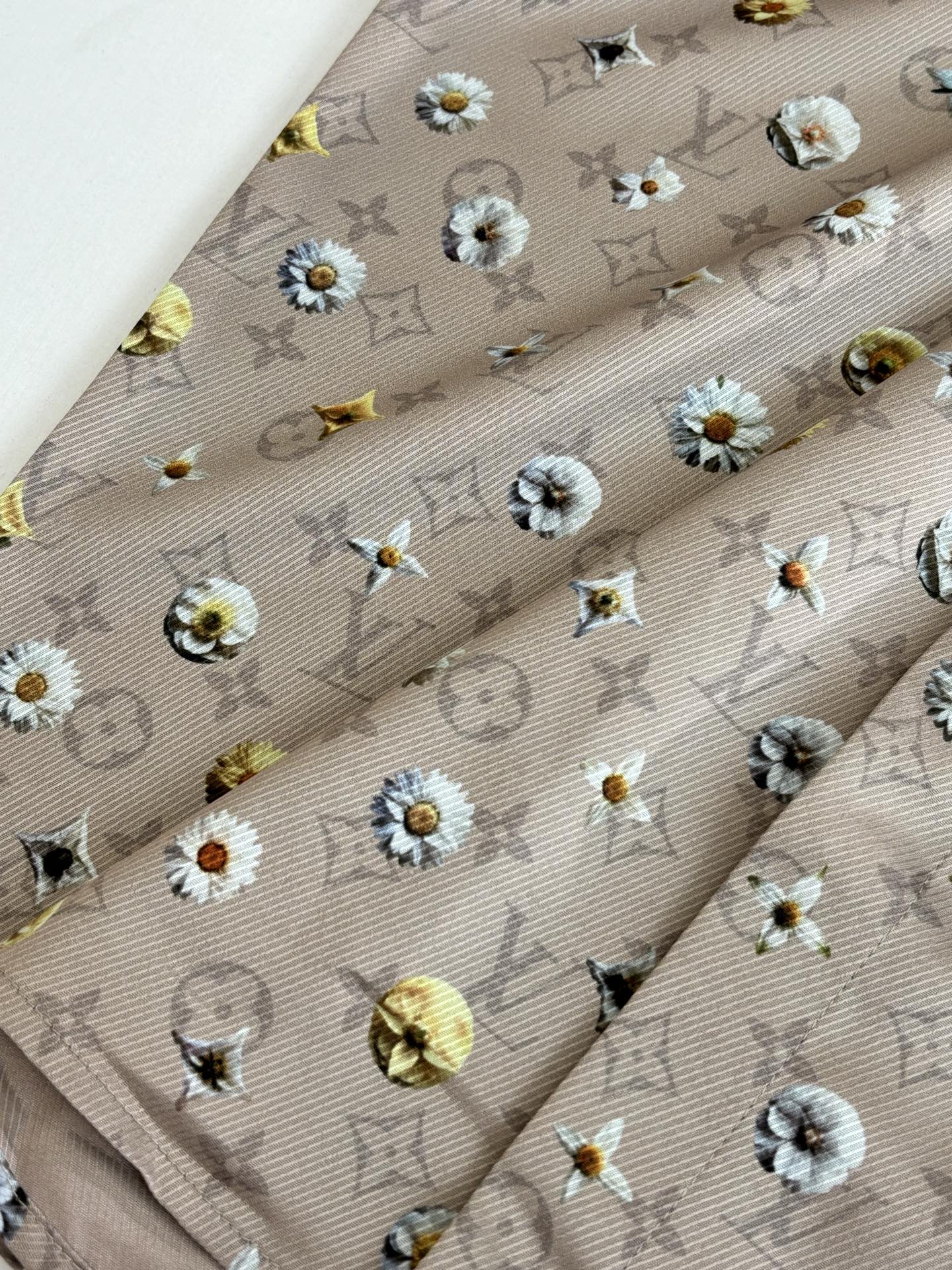 LV Monogram Daisy Print Shirt