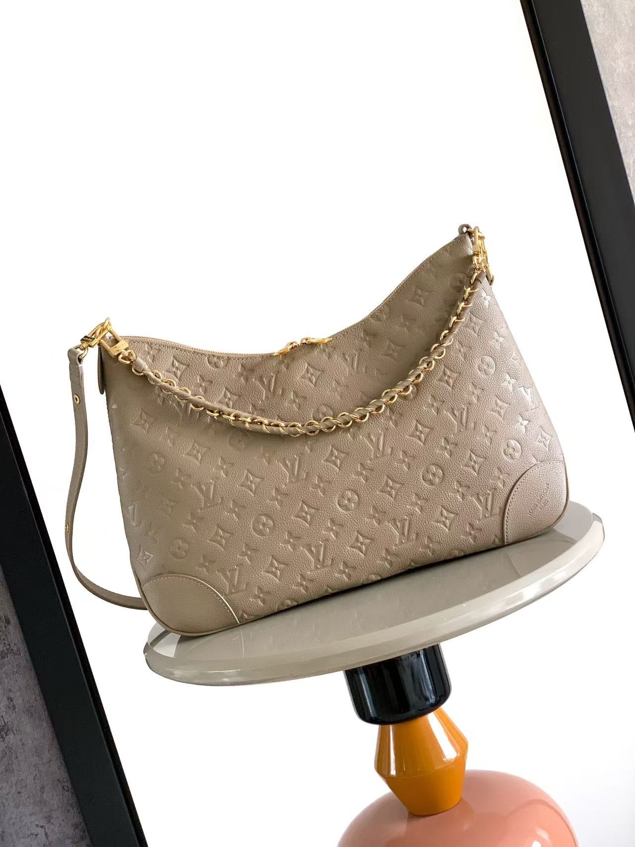 LV Classic Handbag
