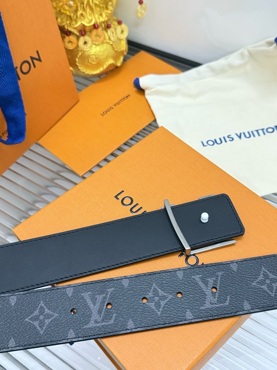 LV Reversible Belt