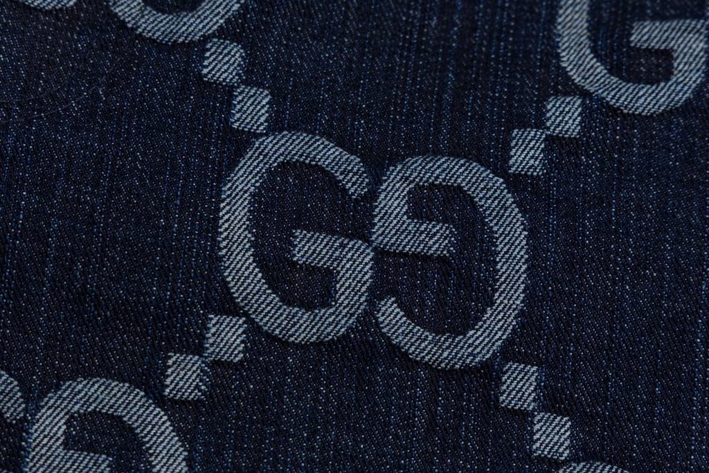 Gucci Cable Knit All over washed denim shorts