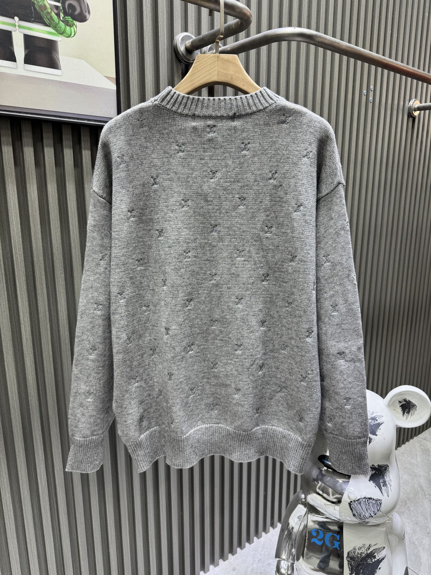 LV embroidered Sweatshirt