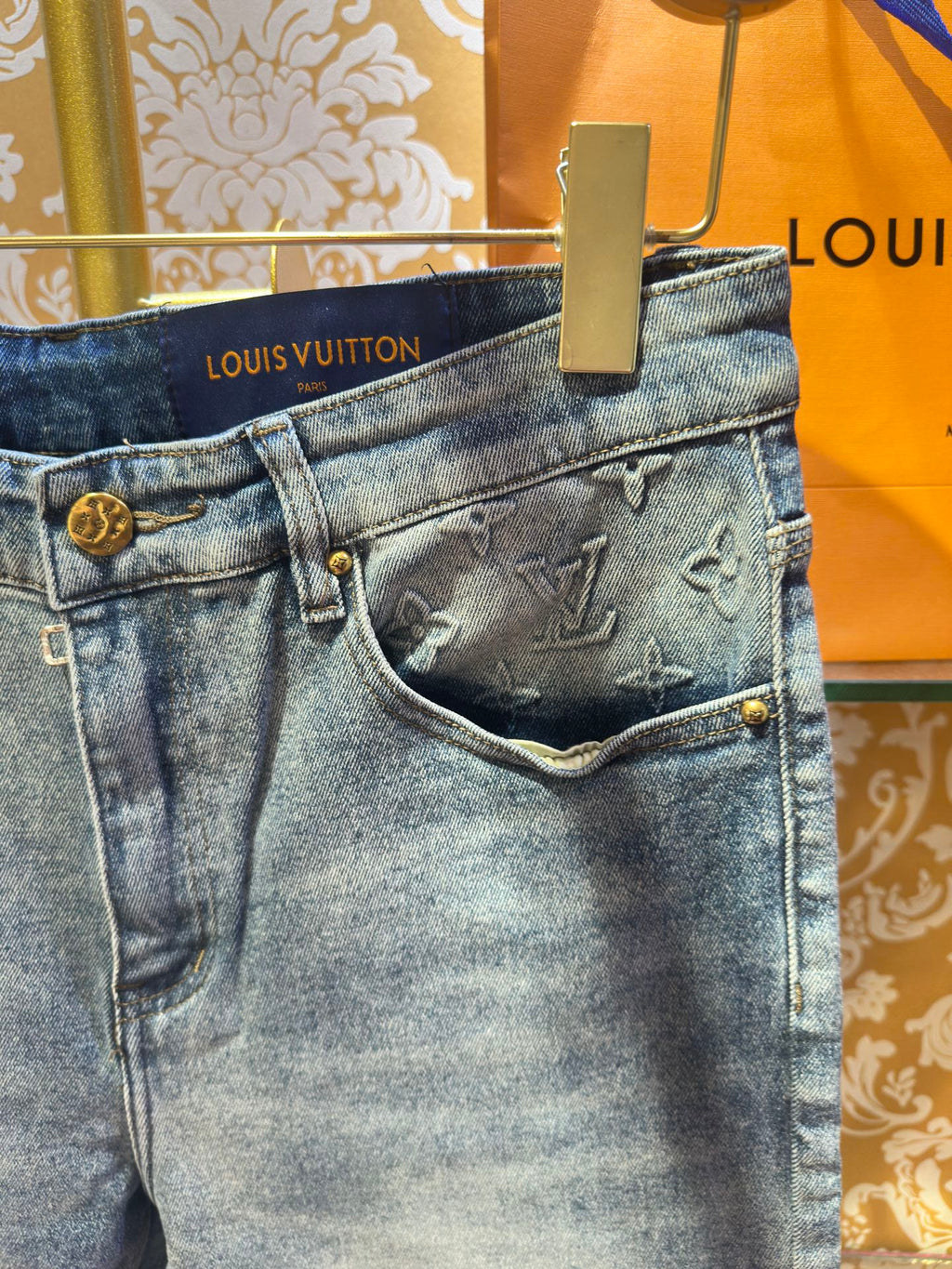 LV Fitted Jeans