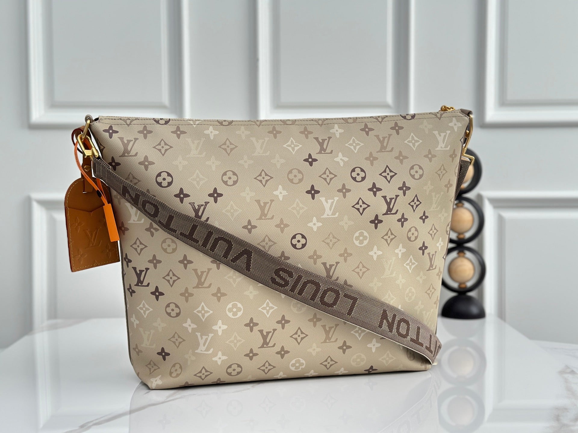LV Apricot Gradient Handbag