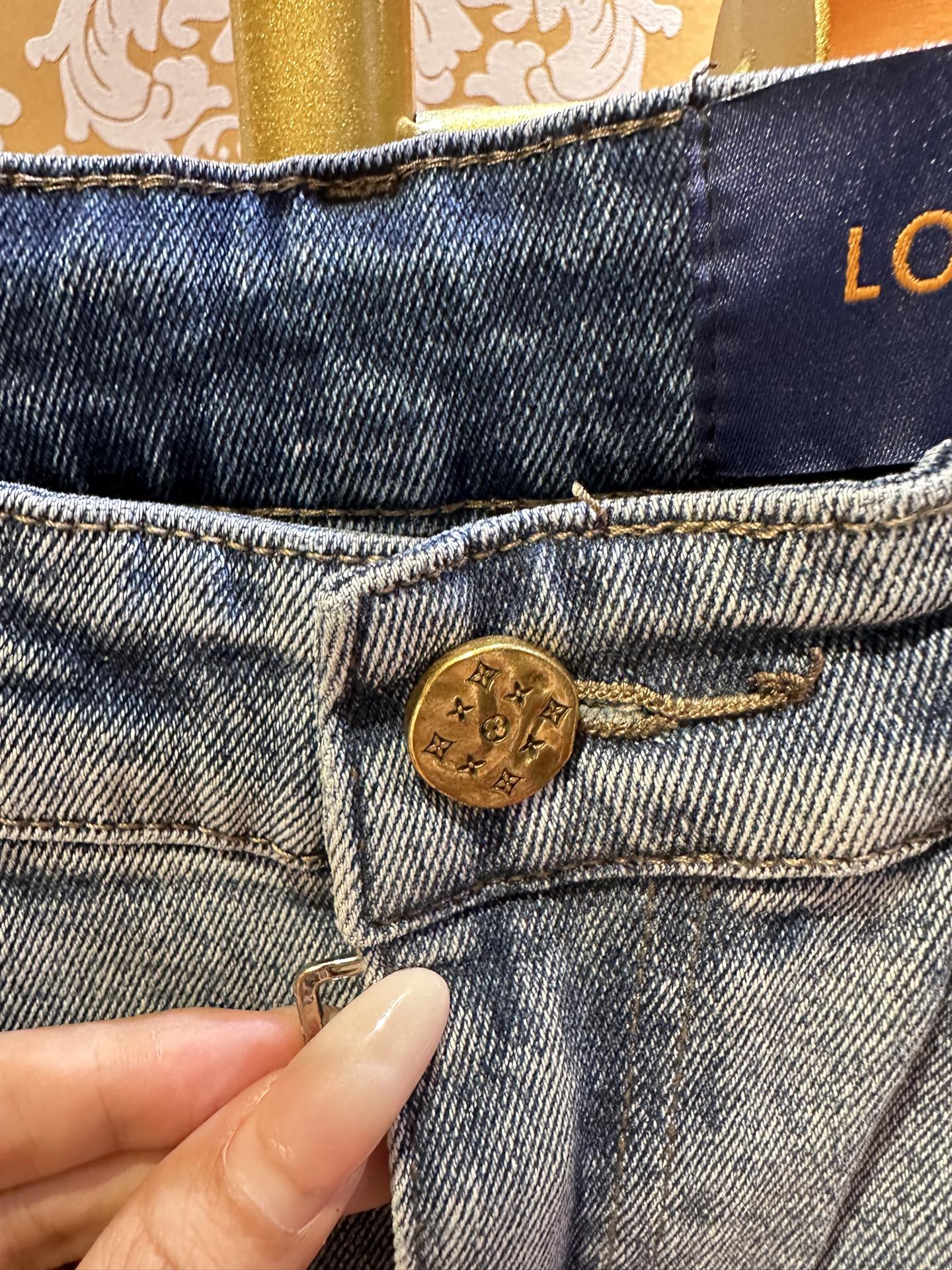 LV Fitted Jeans
