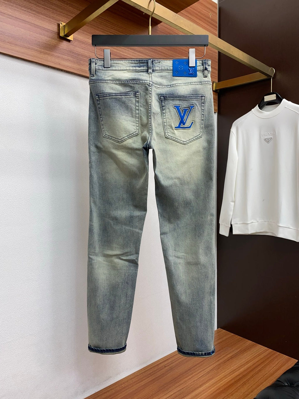 LV Slin Fit leg Jeans