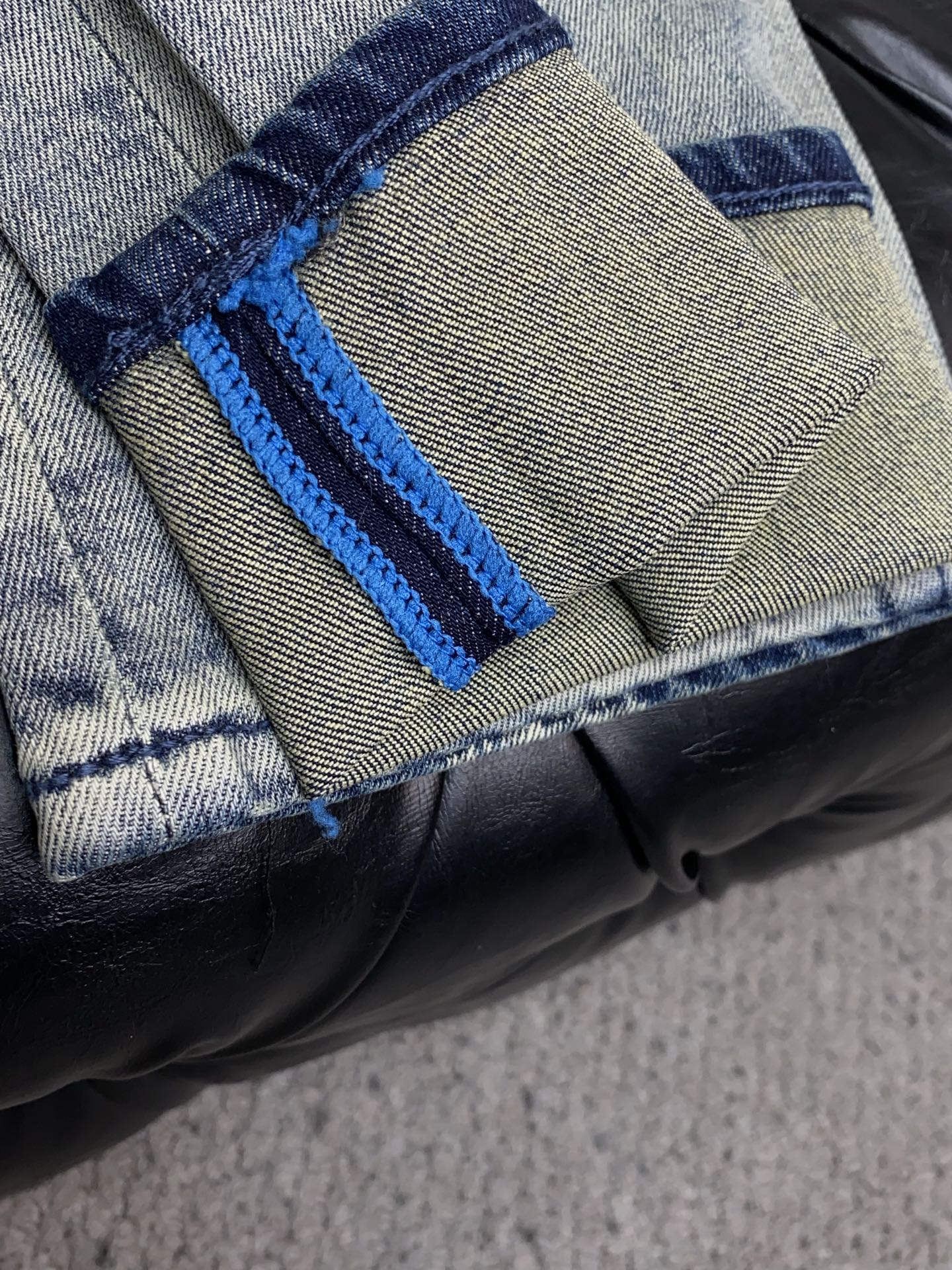 LV Slin Fit leg Jeans