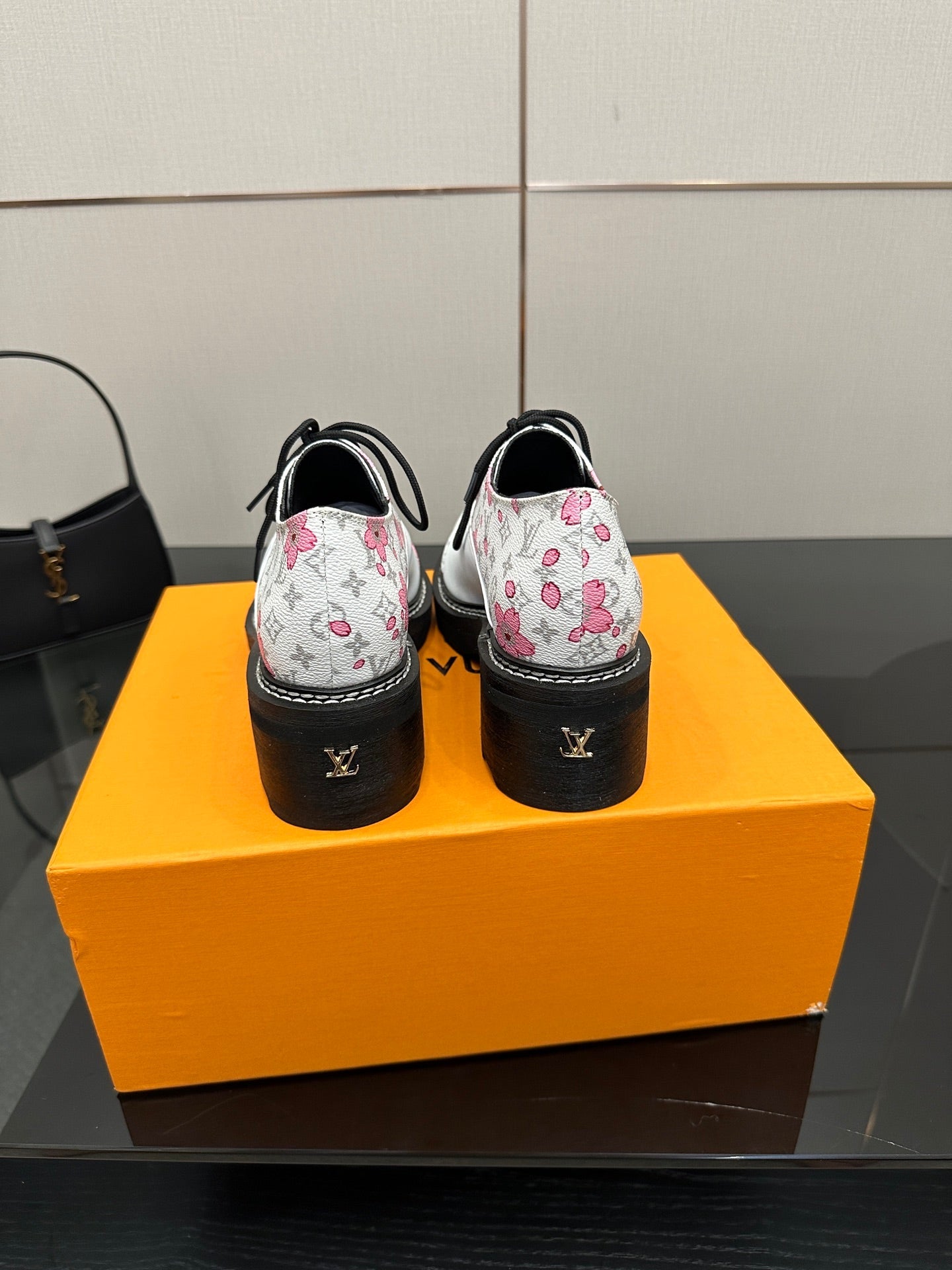 Women LV High-end Shoes