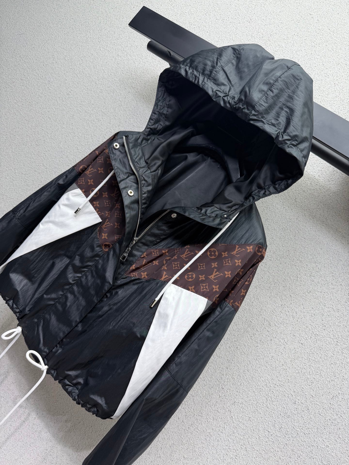 LV hooded Jacket - Women's