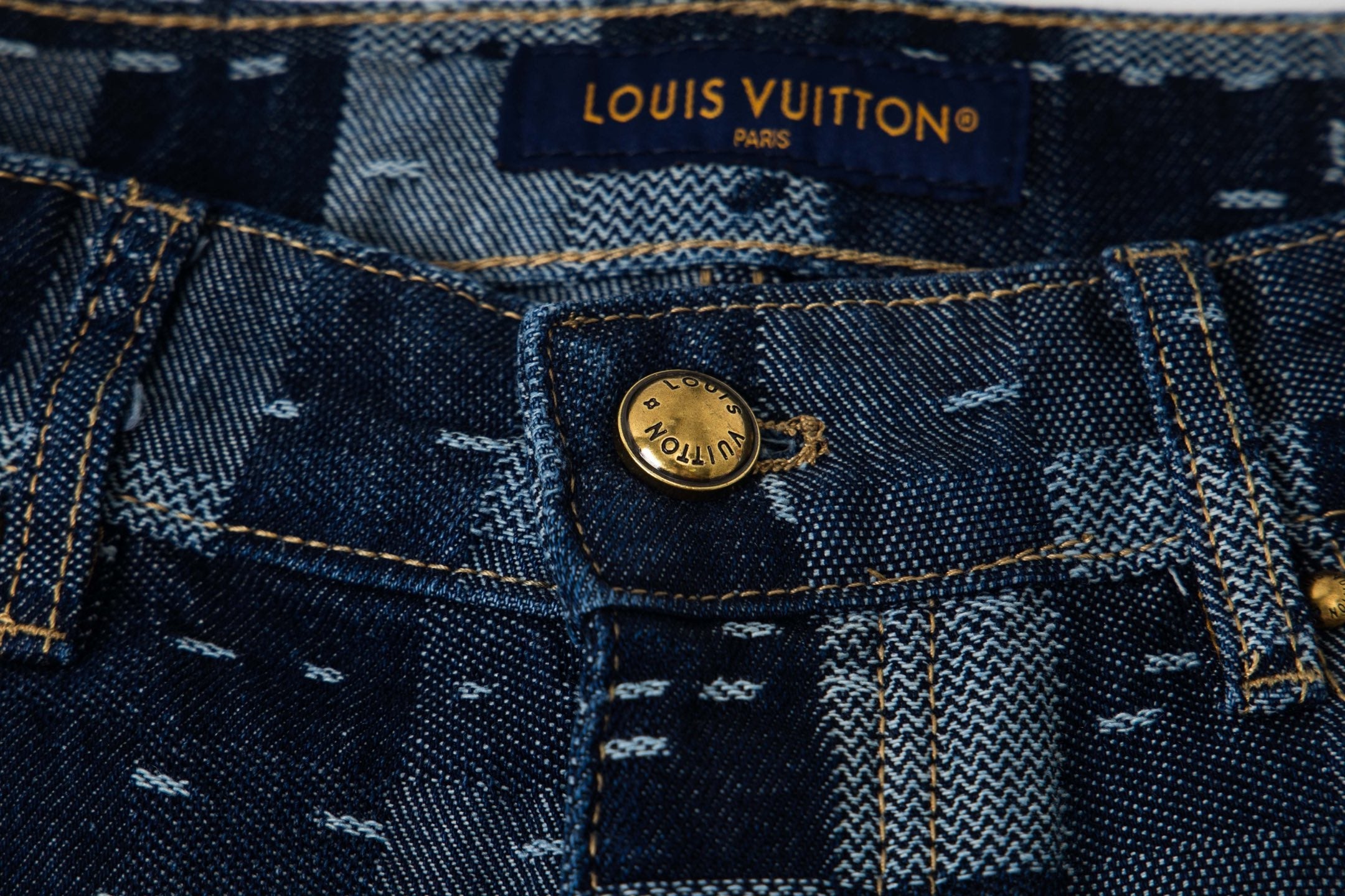 LV Skateboard Damier Jeans